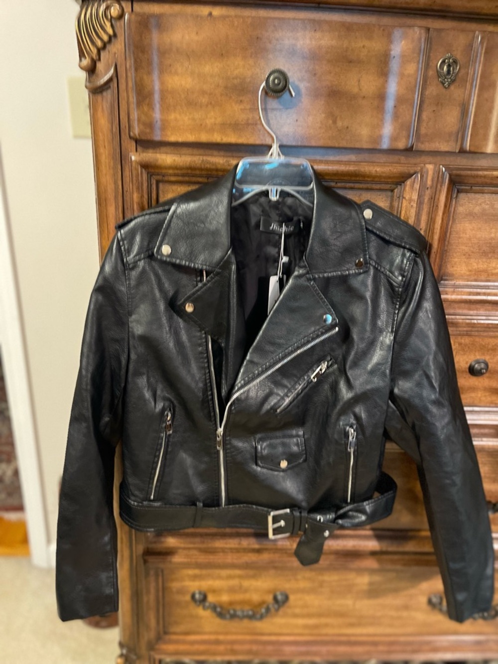 chic Black Faux Leather Biker Jacket with Belt